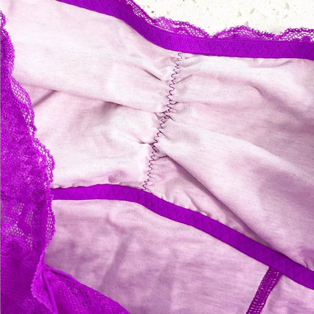 PINK Victoria’s Secret Purple Lace Rhinestone Bandeau Bralette L